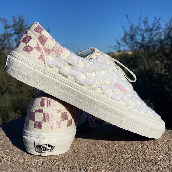 💕 New Pink and White Chenille Checkered Vans Era Sneakers 💕 - Picture 1 of 16